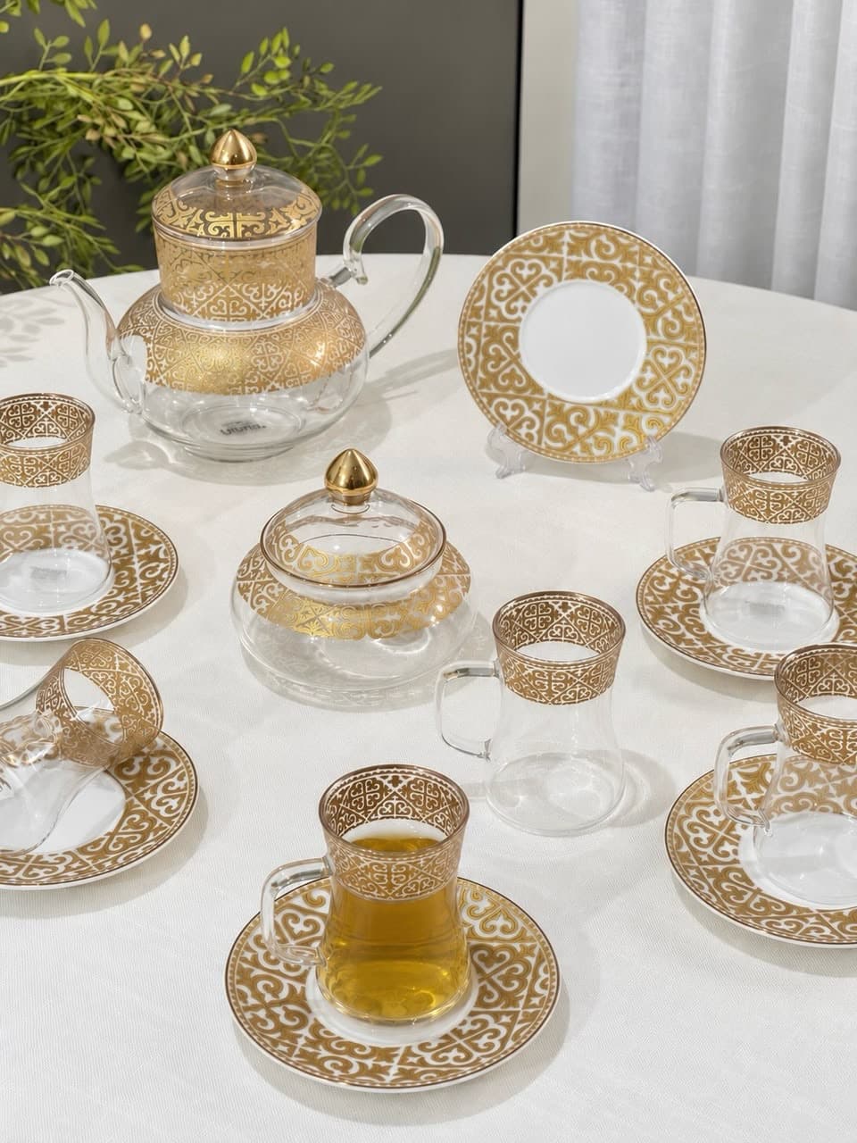 Service à Thé en Verre & Porcelaine – Motifs Arabesques & Dorures Andalouses